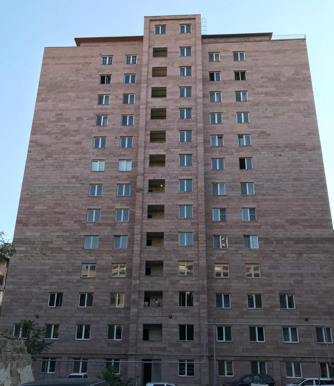 North Avenue Loft Apartments Ереван Екстериор снимка
